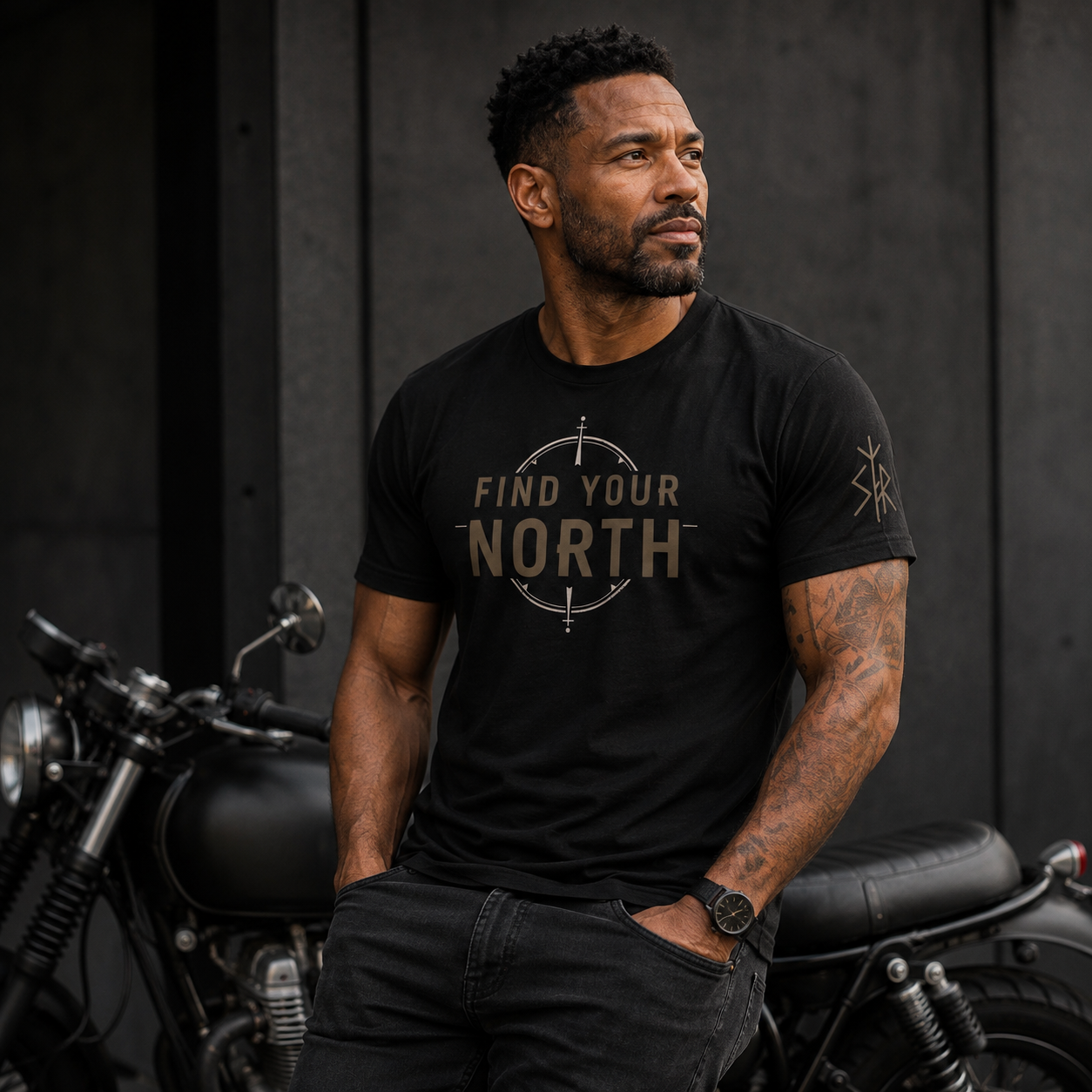 Find Your North Compass T-Shirt | Outdoor Adventure Hiking Tee SKOGAR