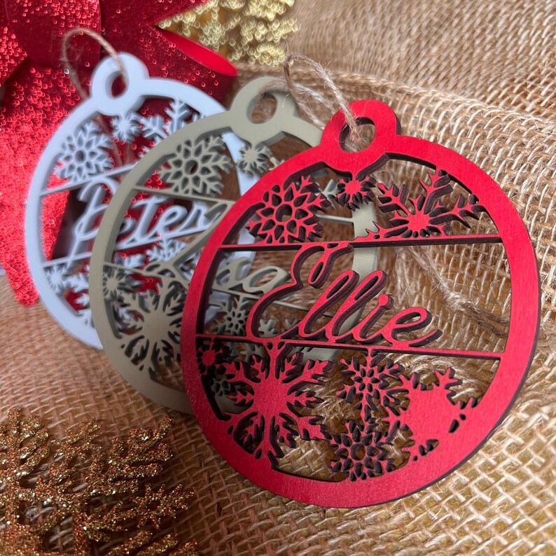 Personalized wooden ornaments for the Christmas tree – Unique family names image 1