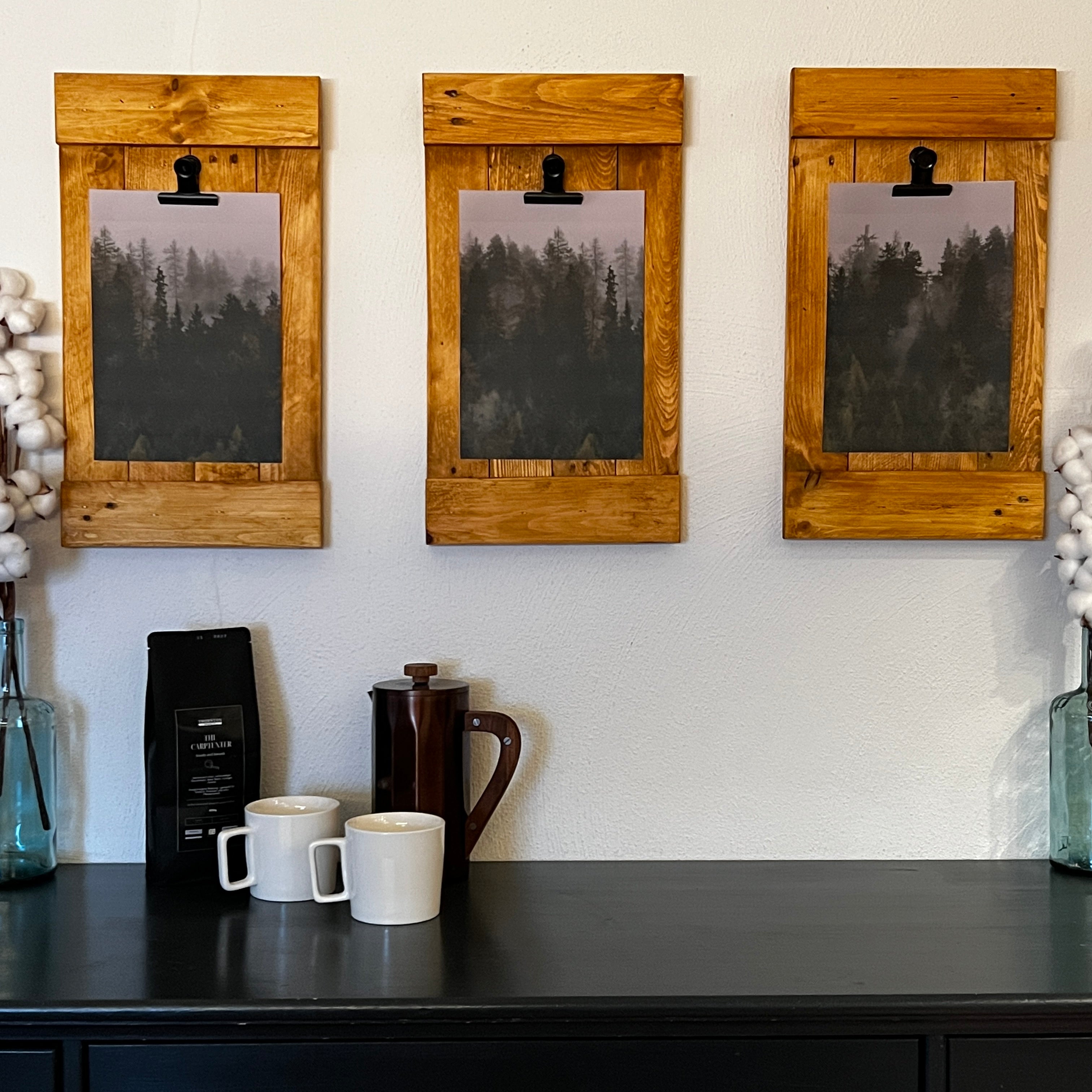 Farmhouse-style Clip Frame made from Pallet Wood with an Oak Finish